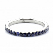 18k white gold and sapphires full wedding ring