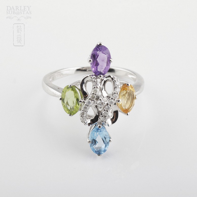 Fantastic ring with semi-precious gems and diamonds