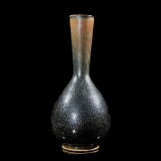 Brown and black glazed porcelain vase, Jin dynasty