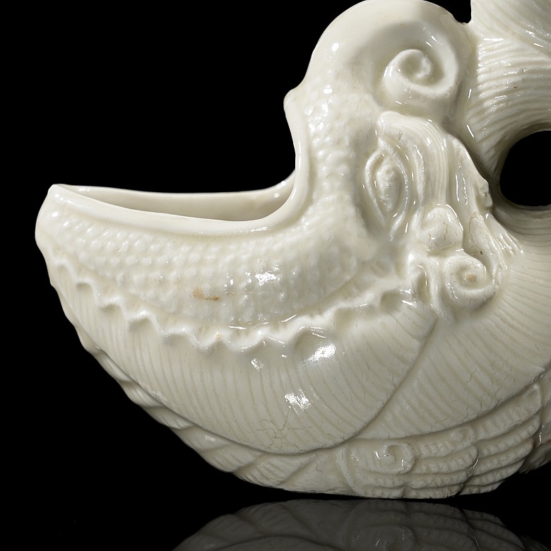 Glazed ceramic ‘Fish’ cup, Jin dynasty