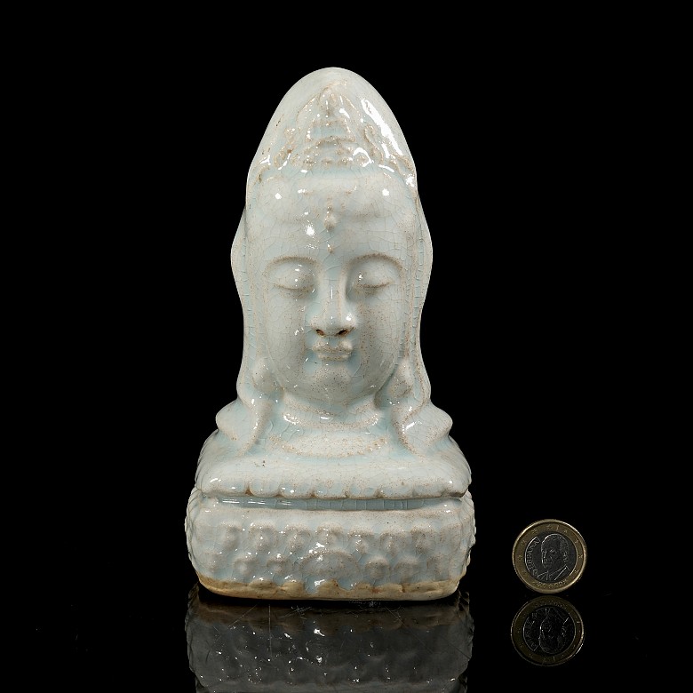 Glazed porcelain figure ‘Head of Guanyin’, Hutian Kiln