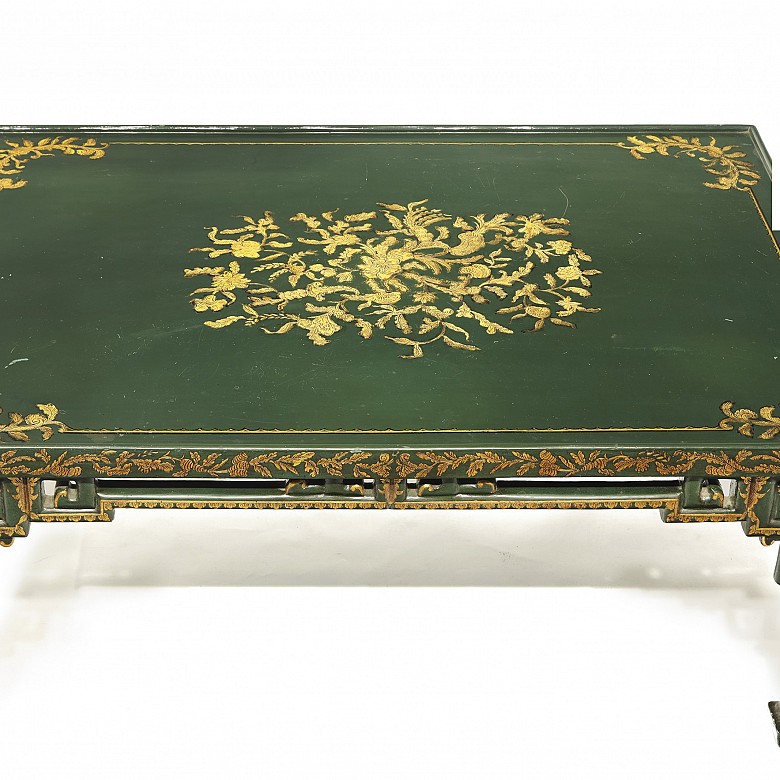 Chinese style coffee table, 20th century