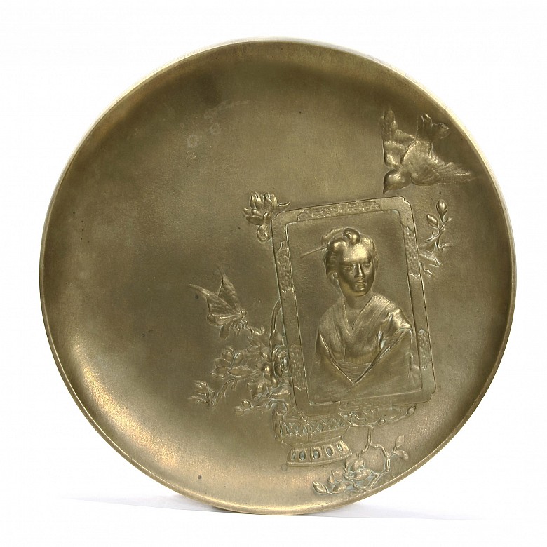 Berndorf (19th-20th century), bronze decorative dish, Austria.