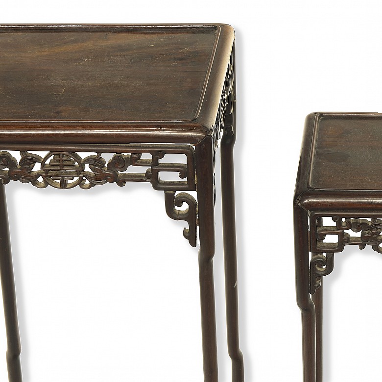 Chinese wooden nesting tables, 20th century