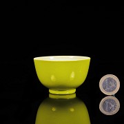 Small sunflower yellow glazed porcelain bowl, Qing dynasty