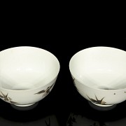 Pair of porcelain bowls “Swallows”, with Qing dynasty seal