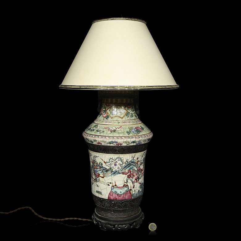 Enameled porcelain lamp vase, Canton, Qing dynasty