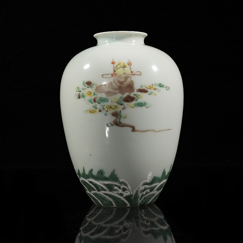 Enamelled porcelain vase ‘Sage and Dragon’, with Yongzheng Seal