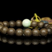 Wooden bead bracelet with jade and tourmaline, Qing dynasty