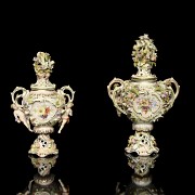 German porcelain ‘Pair of bonbonnieres’, 20th century - 9