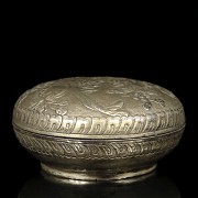 Embossed metal box, Ming dynasty