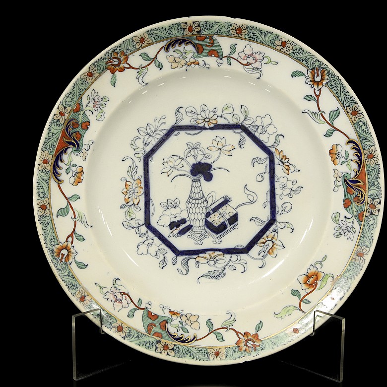 Two English porcelain dishes, Chinese style, 19th-20th century - 1