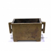 Bronze censer, with Xuande stamp.