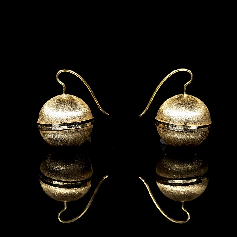 Yellow gold earrings ‘Spheres’