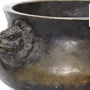 Bronze censer, Qing dynasty.