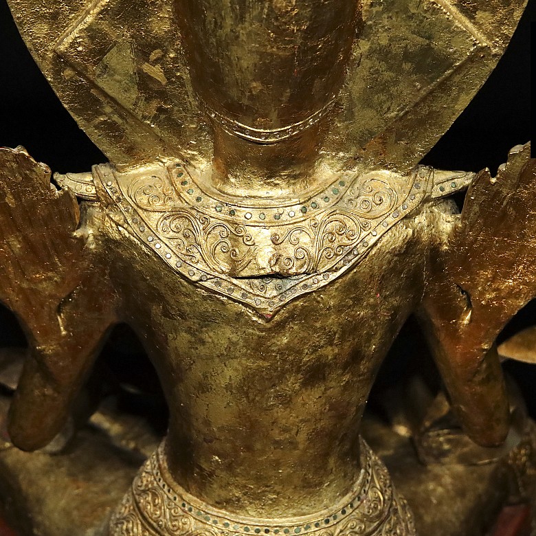 Large sculpture of Thai 