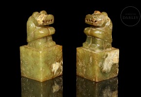 Pair of jade ‘Bear’ seals, Zhou dynasty