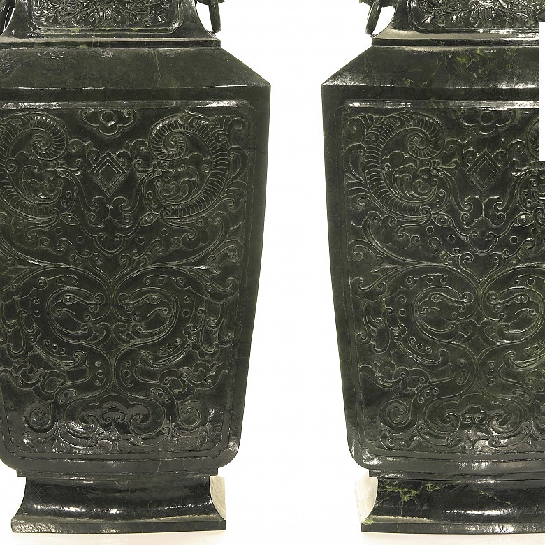 Pair of large vases, 20th century