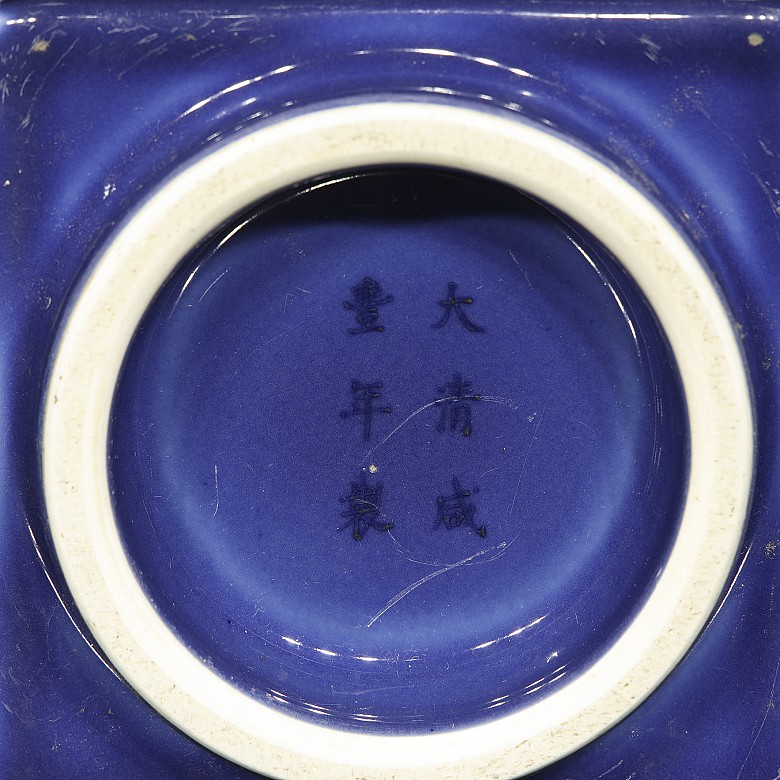 Blue glazed “Cong” vase, Qing dynasty, with Xianfeng seal