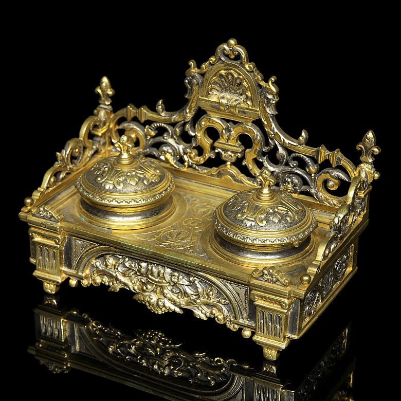 Louis XIV style gilt inkwell, 19th-20th century