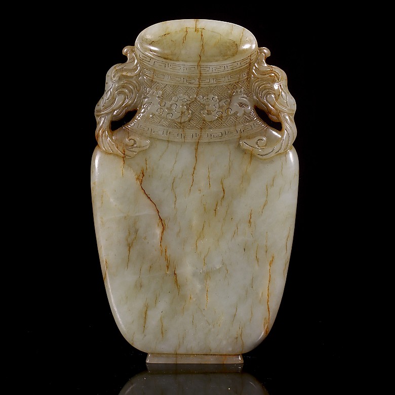 Jade plaque ‘Vase’ with wooden box, Qing dynasty