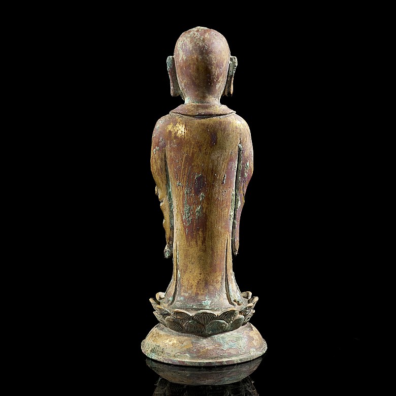 Gilded bronze ‘Buddha’ figure, Liao style