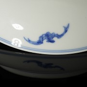 Glazed porcelain plate ‘The three friends of winter and dragon’, with Guangxu mark