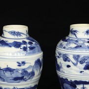 Pair of small blue and white vases, Qing dynasty