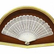 Cantonese brisé fan in openwork ivory, 19th century