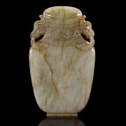 Jade plaque ‘Vase’ with wooden box, Qing dynasty