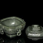 Spinach green jade “Gui” vessel, Qing dynasty