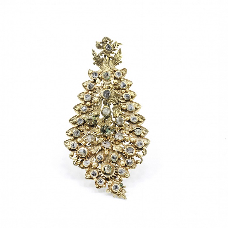 Brass brooch with Matara or zircon diamonds