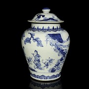 Blue and white porcelain tibor “Scenes in garden”, Qing Dynasty