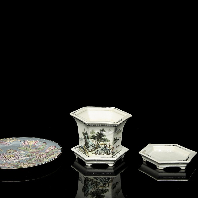 Four enamelled porcelain objects, 20th century