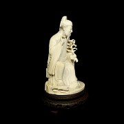 Carved ivory figure ‘Elderly man’, early 20th century