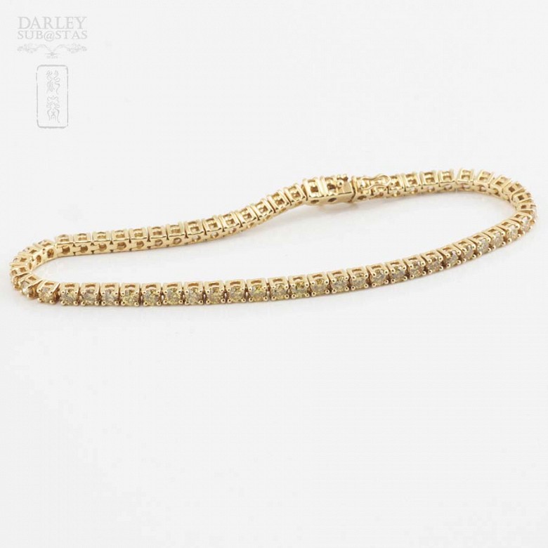 18k Gold Bracelet with Fancy Diamonds