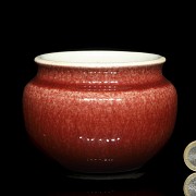 Small vessel with ‘Bull's Blood’ glaze, 20th century