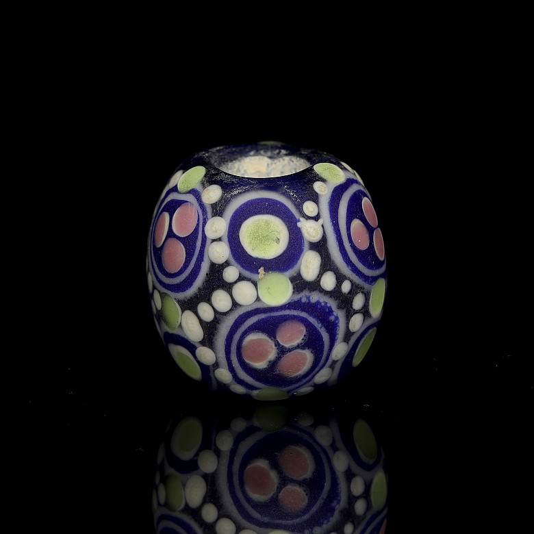 Coloured enamel bead, Warring States Period