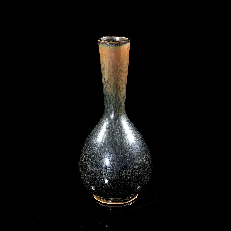 Brown and black glazed porcelain vase, Jin dynasty