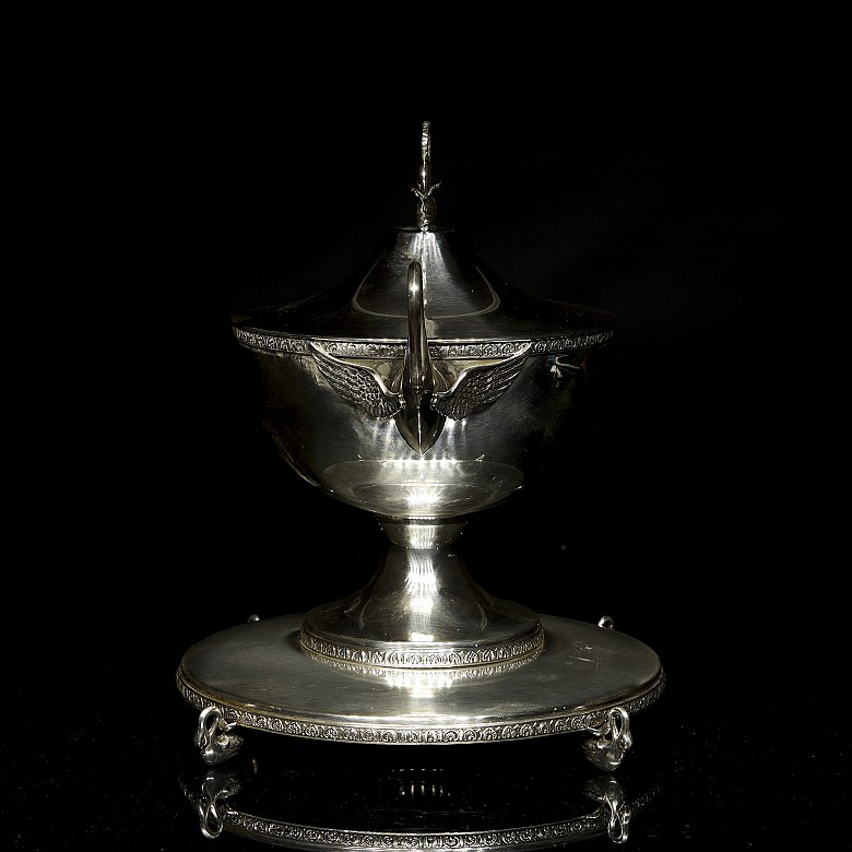 Spanish silver tureen ‘Swans’, 20th century