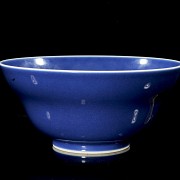 Cobalt-blue glazed porcelain bowl, Qing dynasty