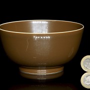 Brown-glazed porcelain bowl, with Daoguang seal