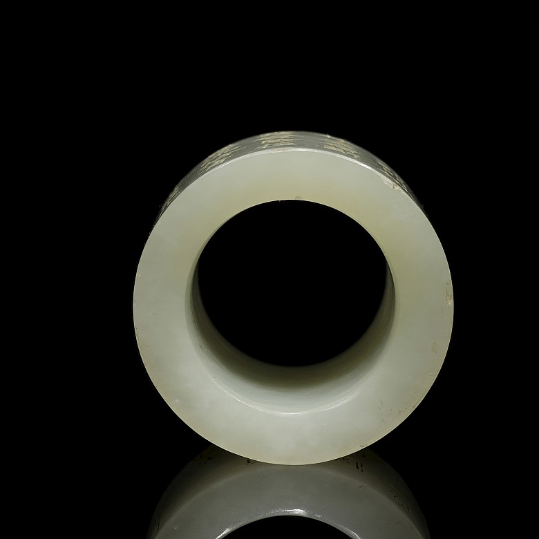 White jade archer's ring, Qing dynasty, Qianlong