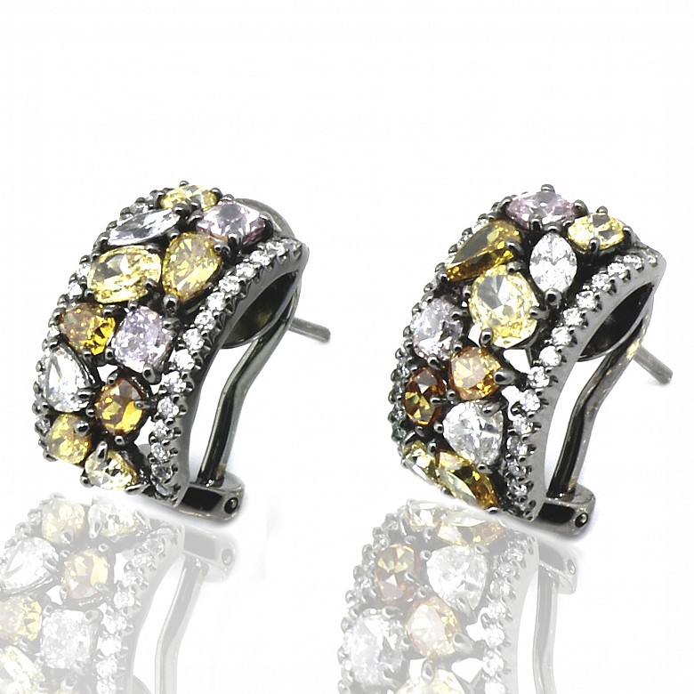 Earrings in 18k black gold and fancy diamonds