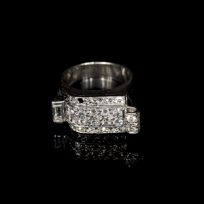 White gold ring with diamonds - 4