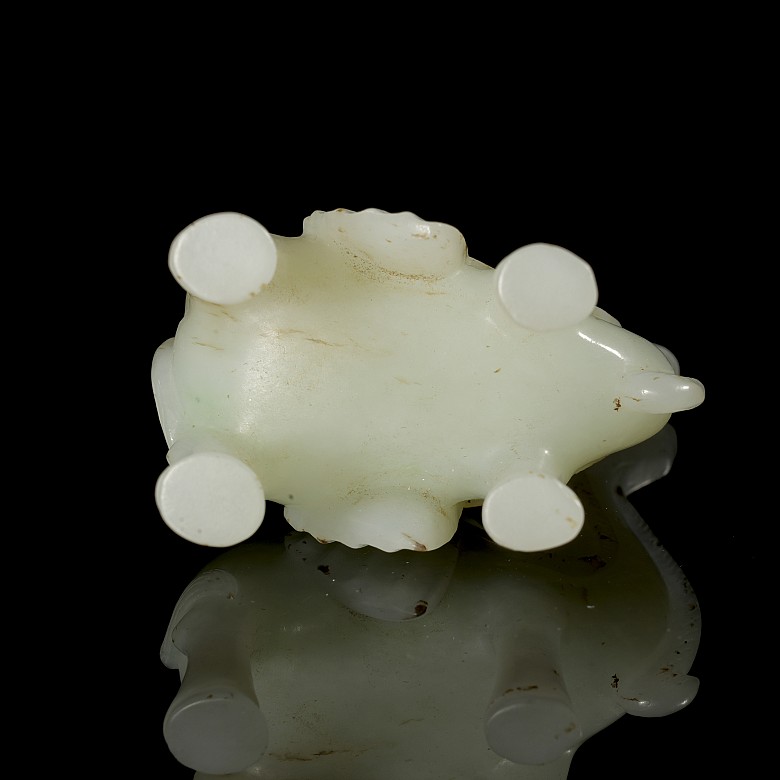 Carved jade figurine ‘Camel’, Qing dynasty