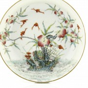 Porcelain dish with Peaches and Bats, Qianlong seal mark.