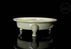 Celadon-glazed ceramic tripod censer ‘Lions’, Jin dynasty