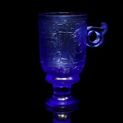 Blue glass cup, Han Dynasty (206 b.C - 220 a.C)