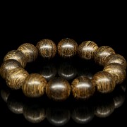 Cheng-xiang’ or Agar bead bracelet, 20th century